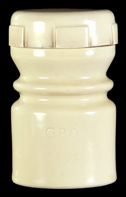 U-1941 GPO // 16A, Ivory Porcelain; Unusual threaded cap!