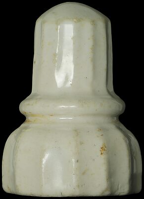 U-981 "Elliott Pilgrim Hat", Light Cream Porcelain